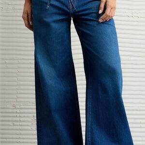 AE Dreamy Drape Strigid Low-Rise size 0 runs large